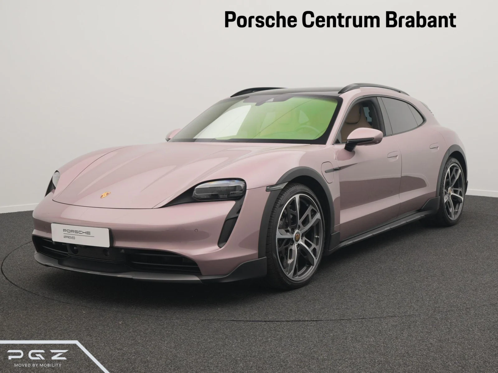 Porsche-Taycan Cross Turismo