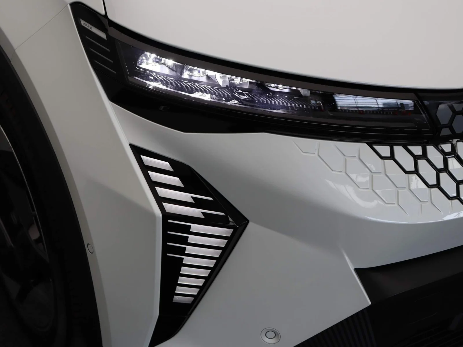 Renault Scénic E-Tech EV87 long range techno