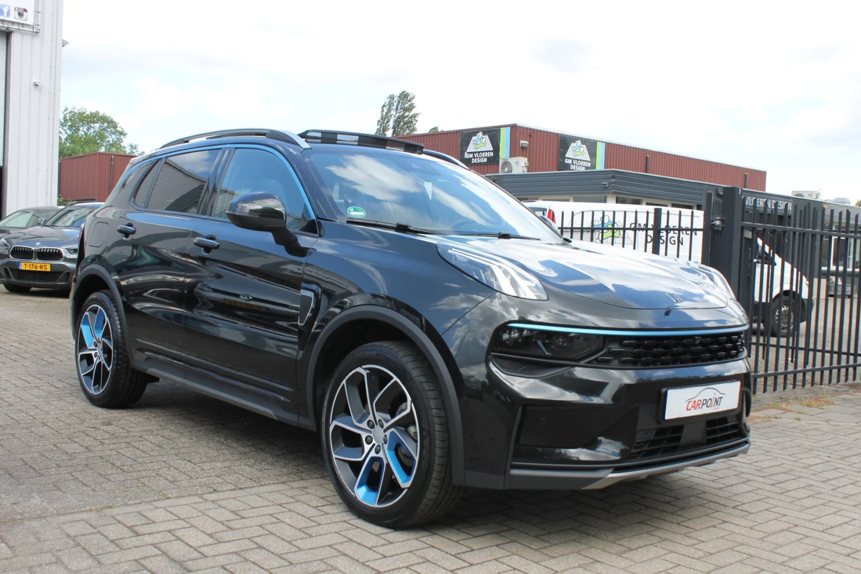 Lynk & Co-01