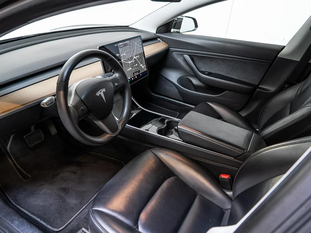 Tesla-Model 3