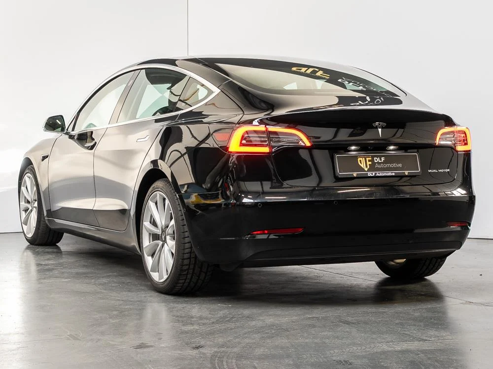 Tesla-Model 3
