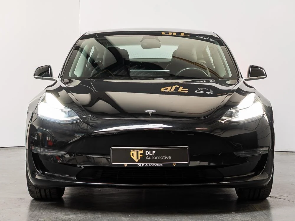 Tesla-Model 3