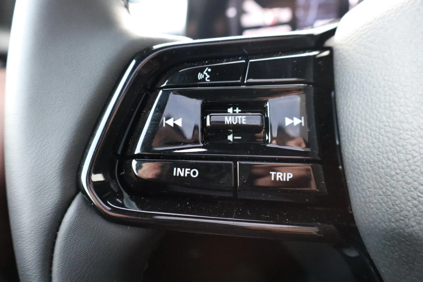 Suzuki e Vitara Select I € 2.000,- voordeel