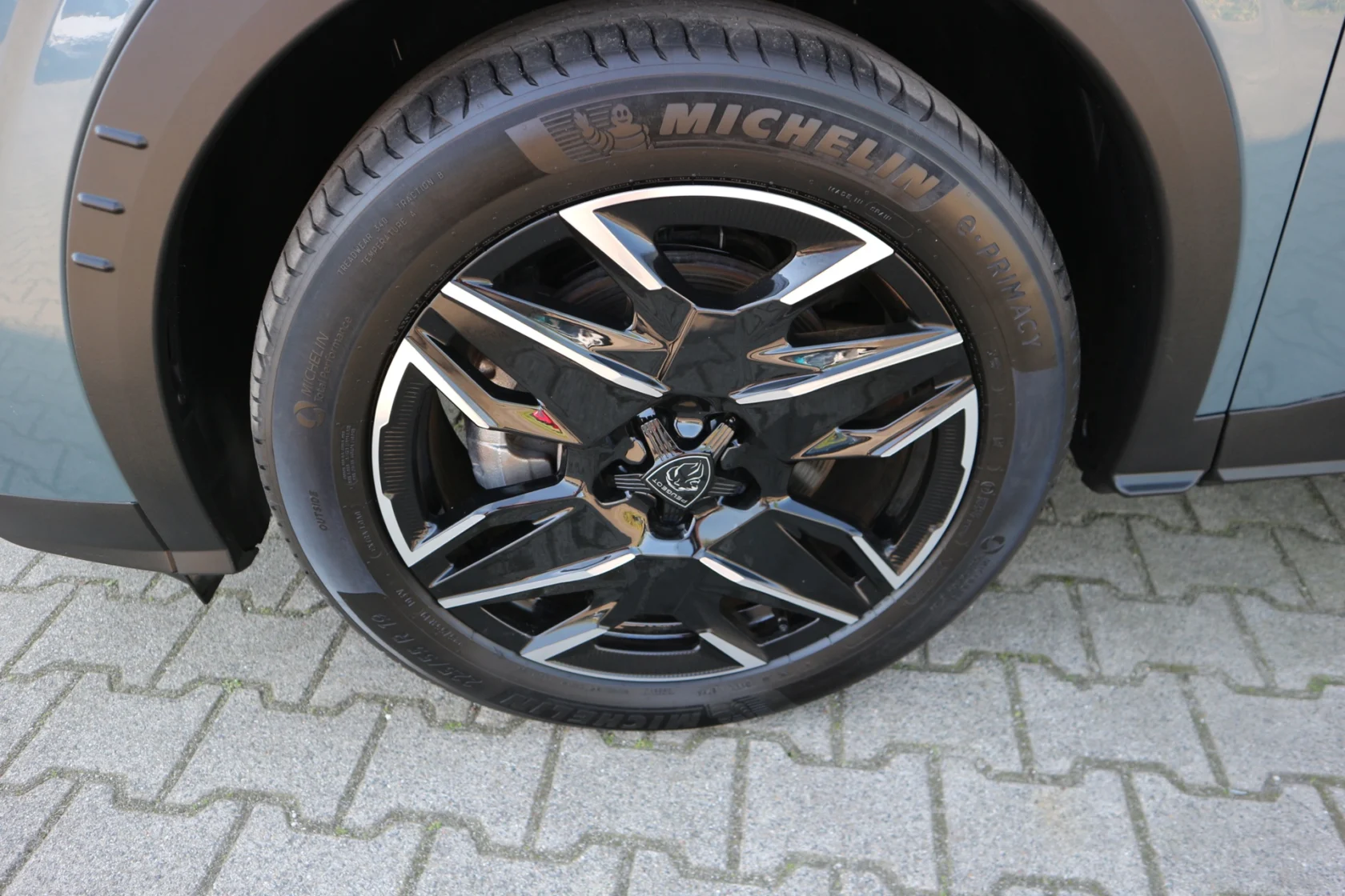 Peugeot-5008