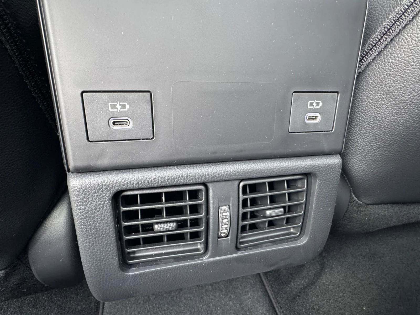 Toyota bZ4X DYNAMIC BI-TONE