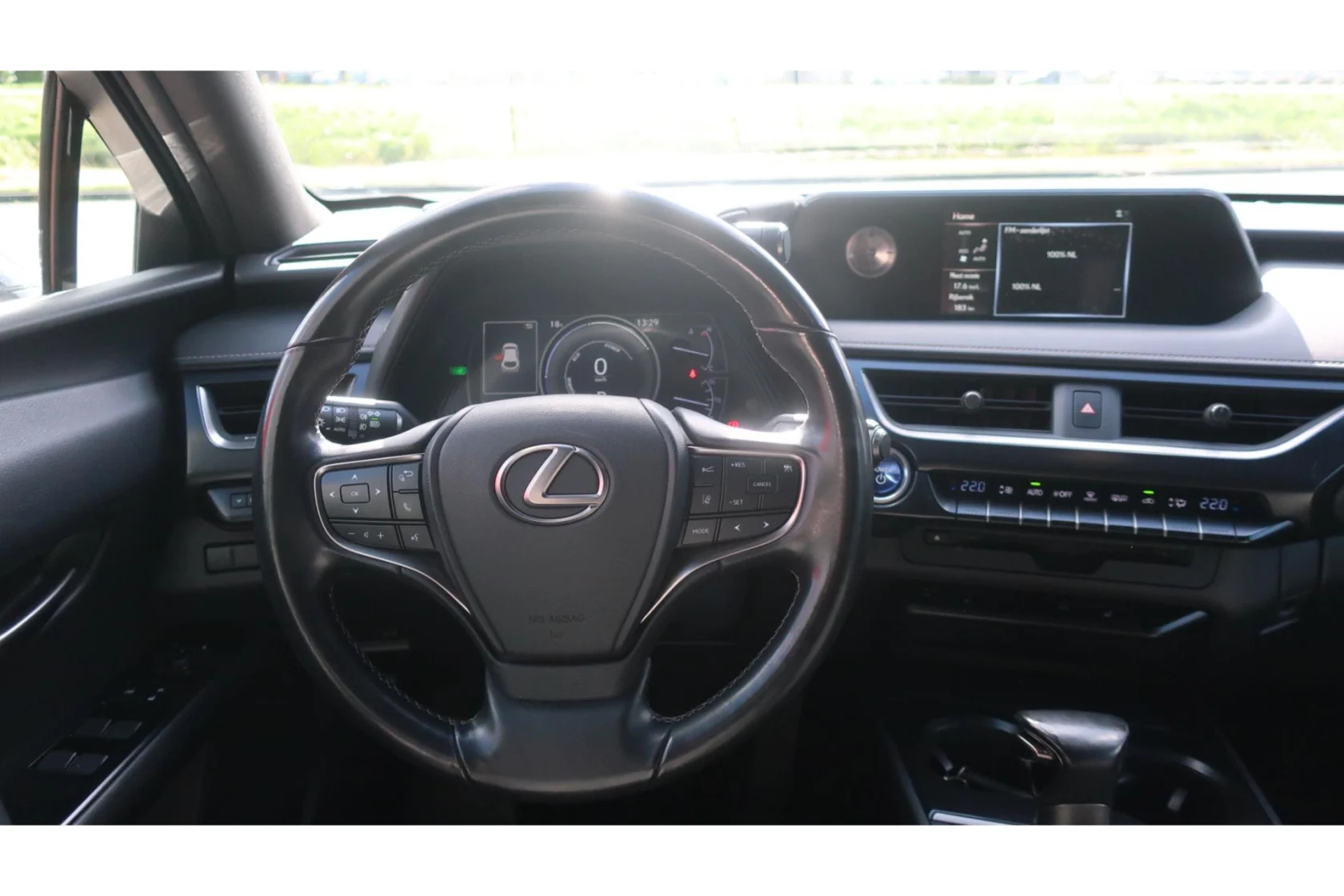 Lexus-UX