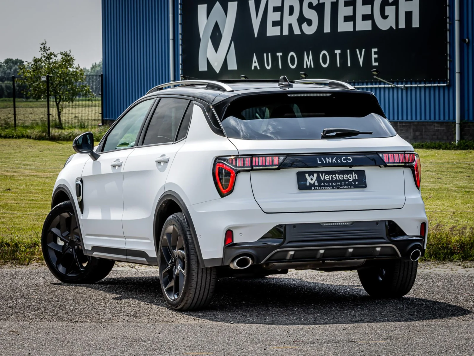 Lynk & Co-01