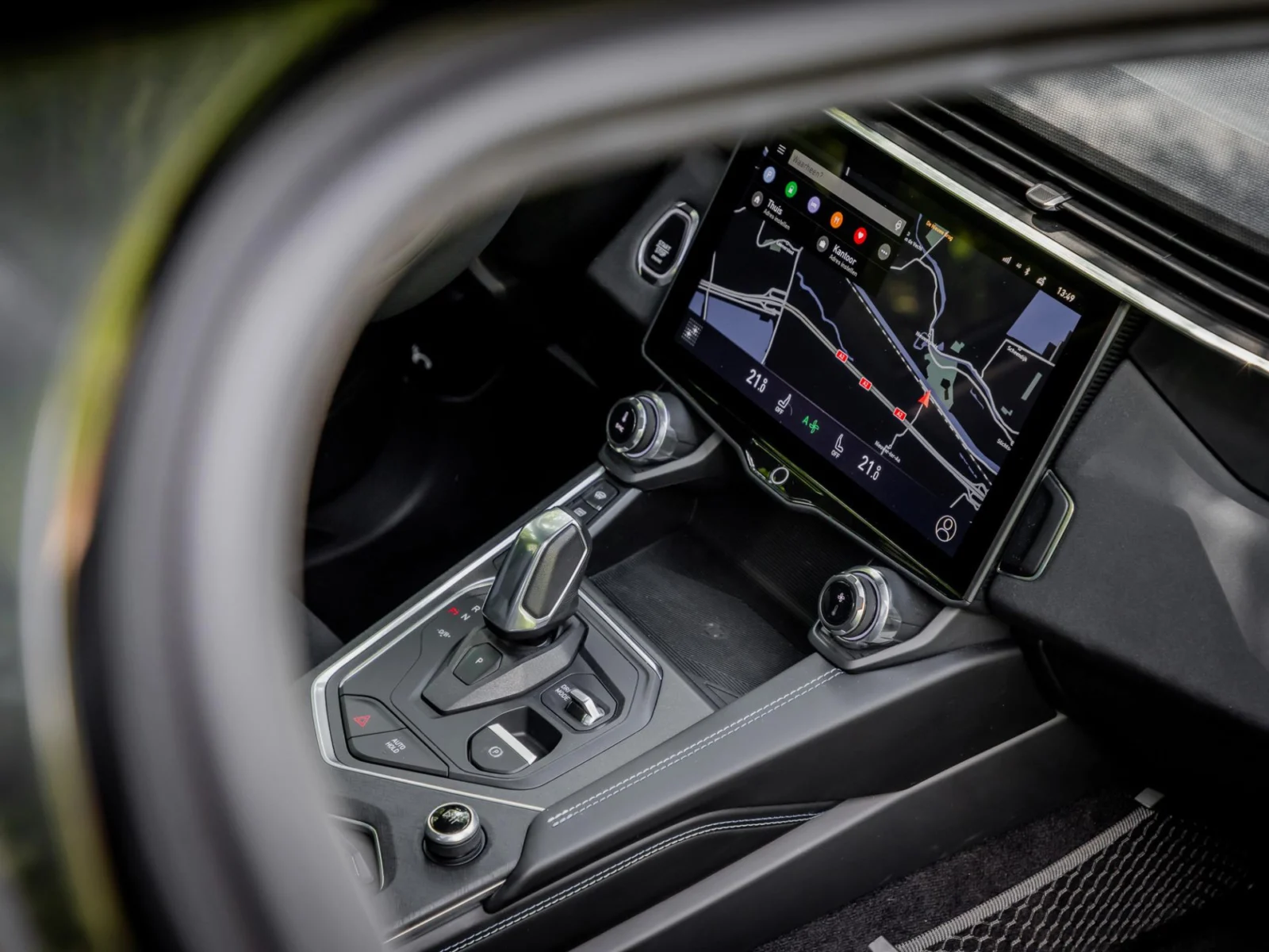 Lynk & Co-01