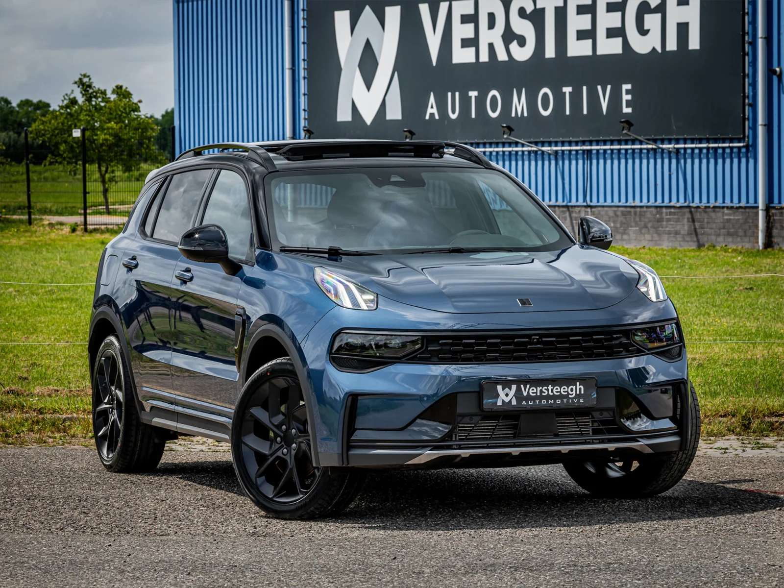 Lynk & Co-01