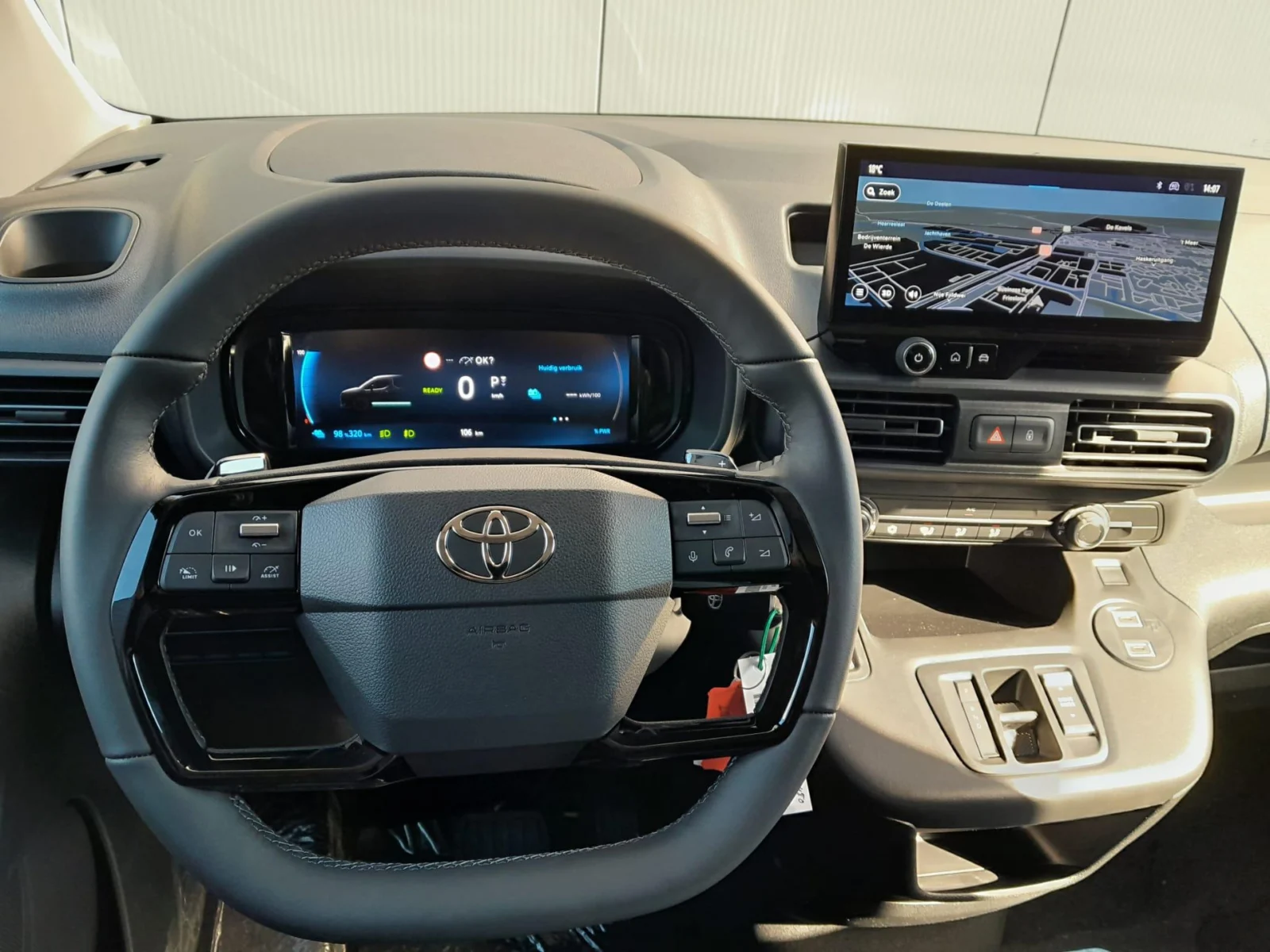 Toyota ProAce City Long Navigator met stoel L2