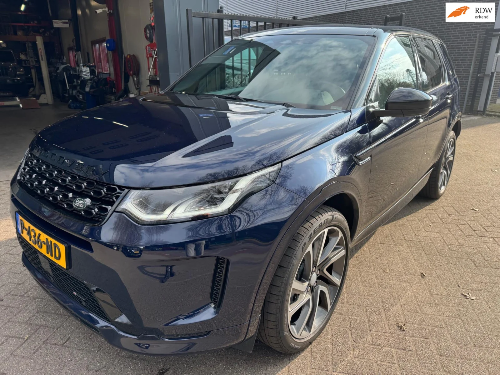 Land Rover-Discovery Sport