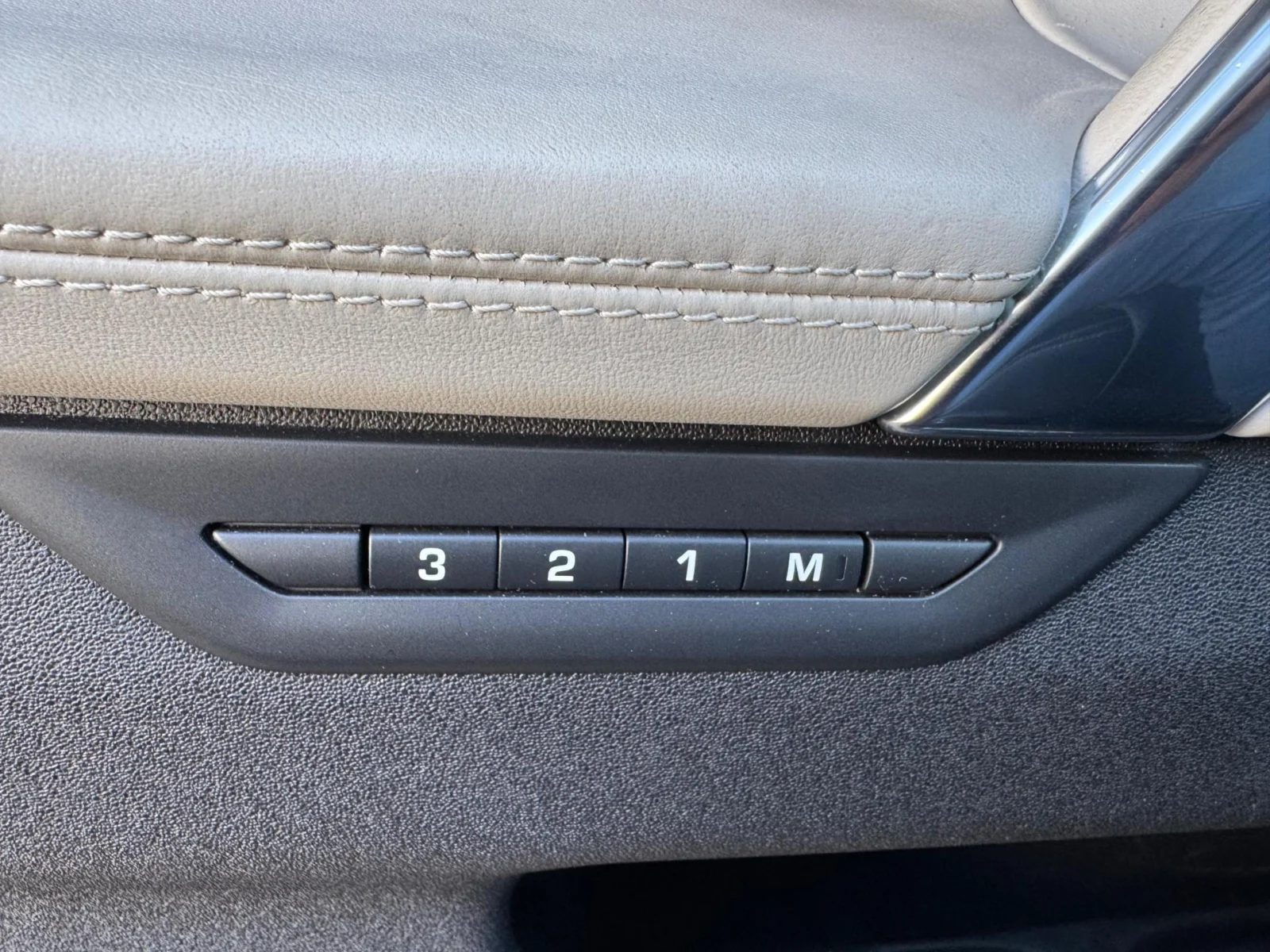 Land Rover-Discovery Sport