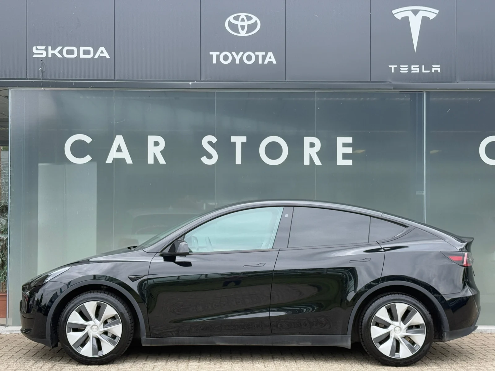 Tesla Model Y RWD 98% SOH LFP Autopilot