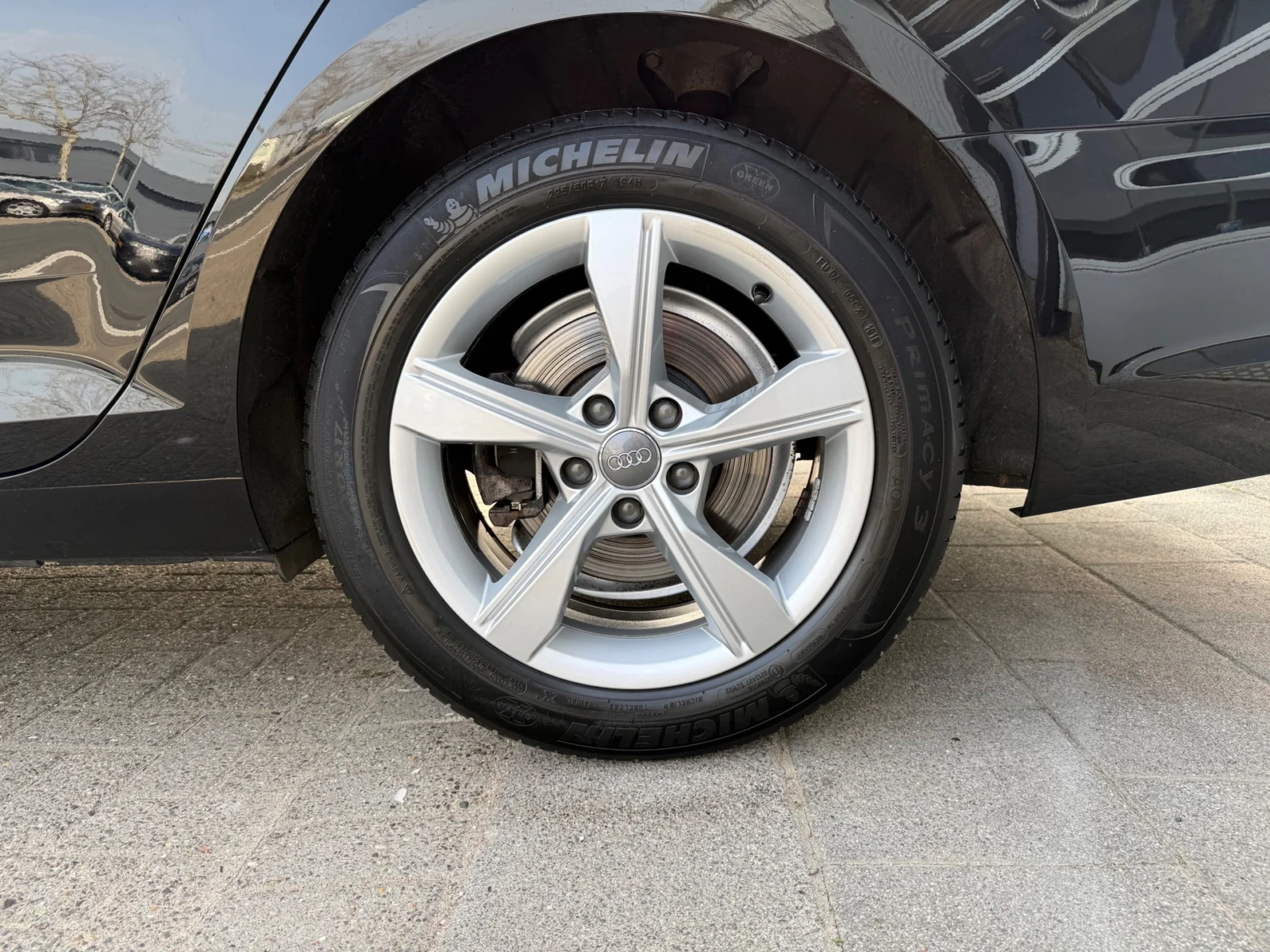 Audi-A4