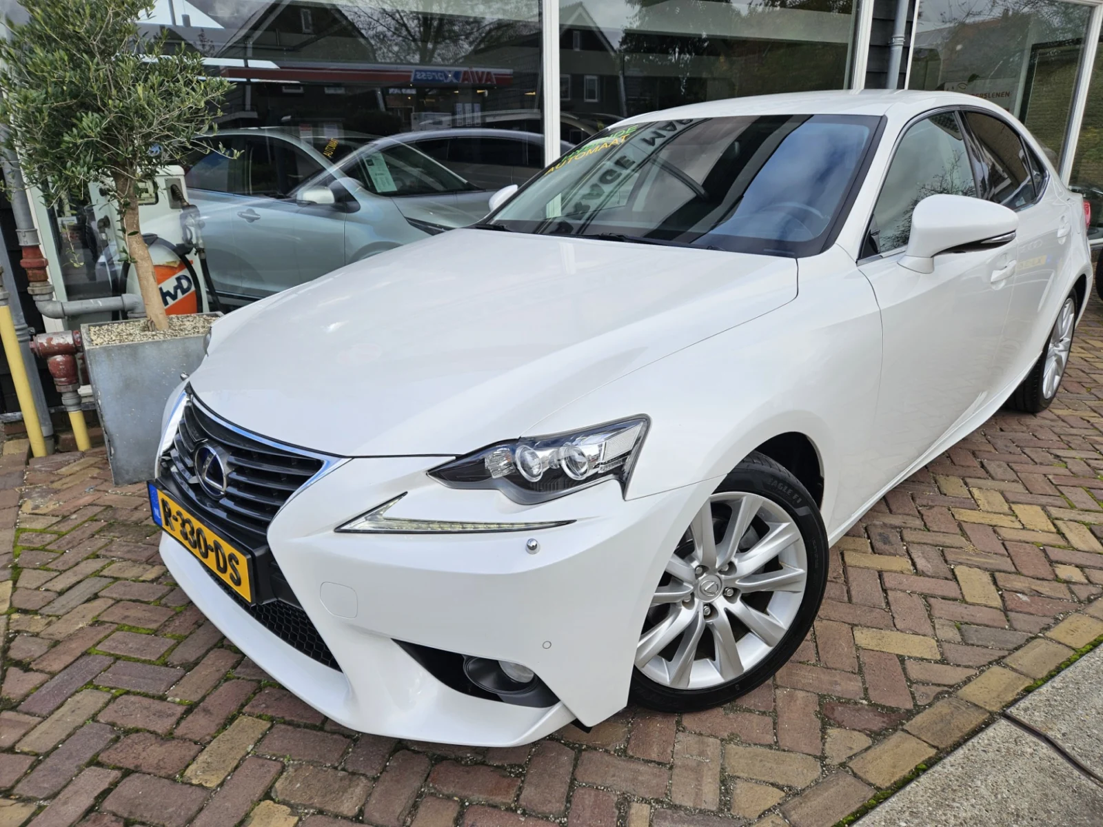 Lexus-IS-Serie