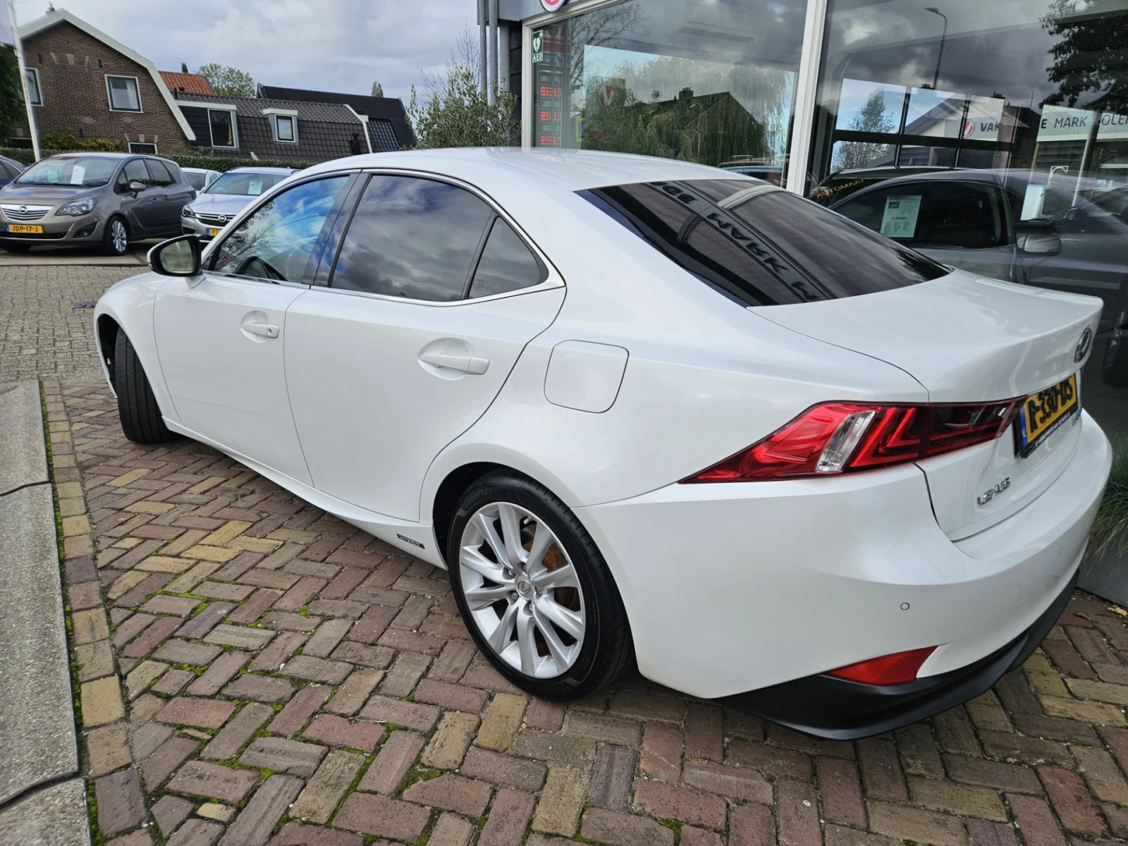 Lexus-IS-Serie