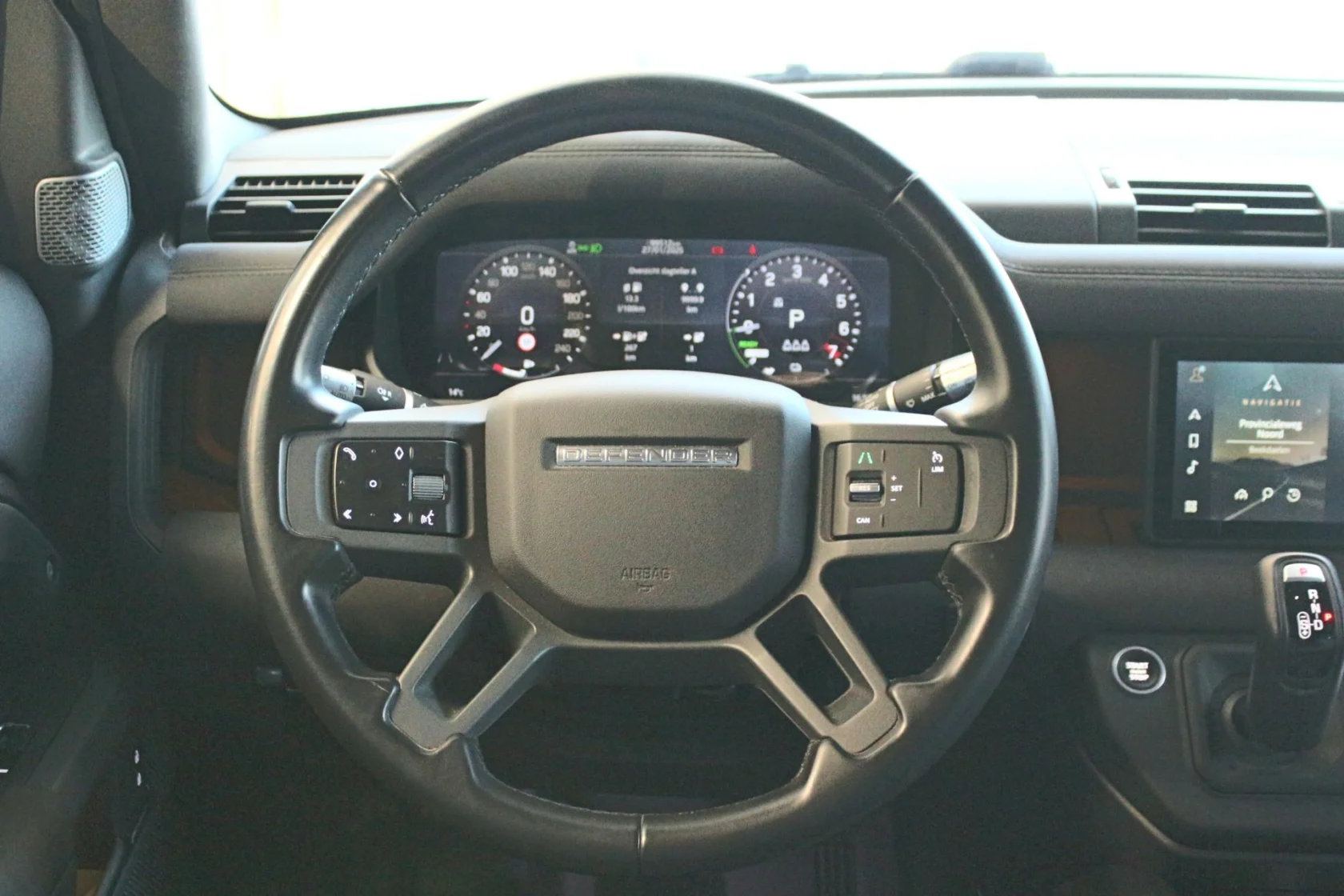 Land Rover-Defender