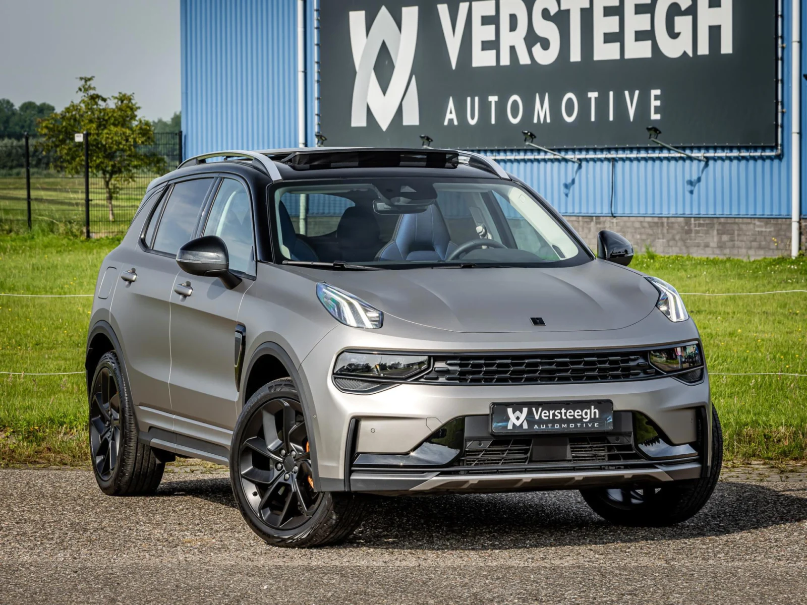 Lynk & Co-01