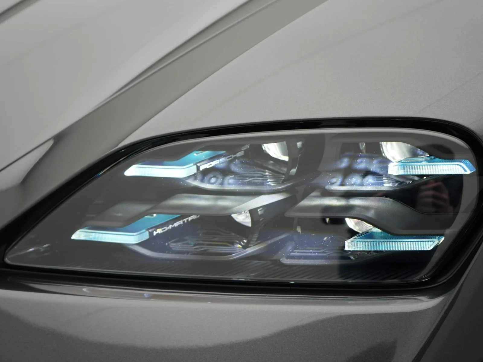 Porsche-Taycan