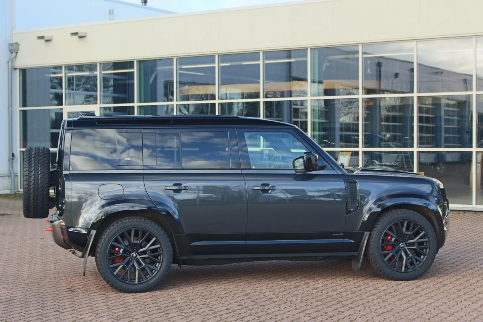 Land Rover-Defender