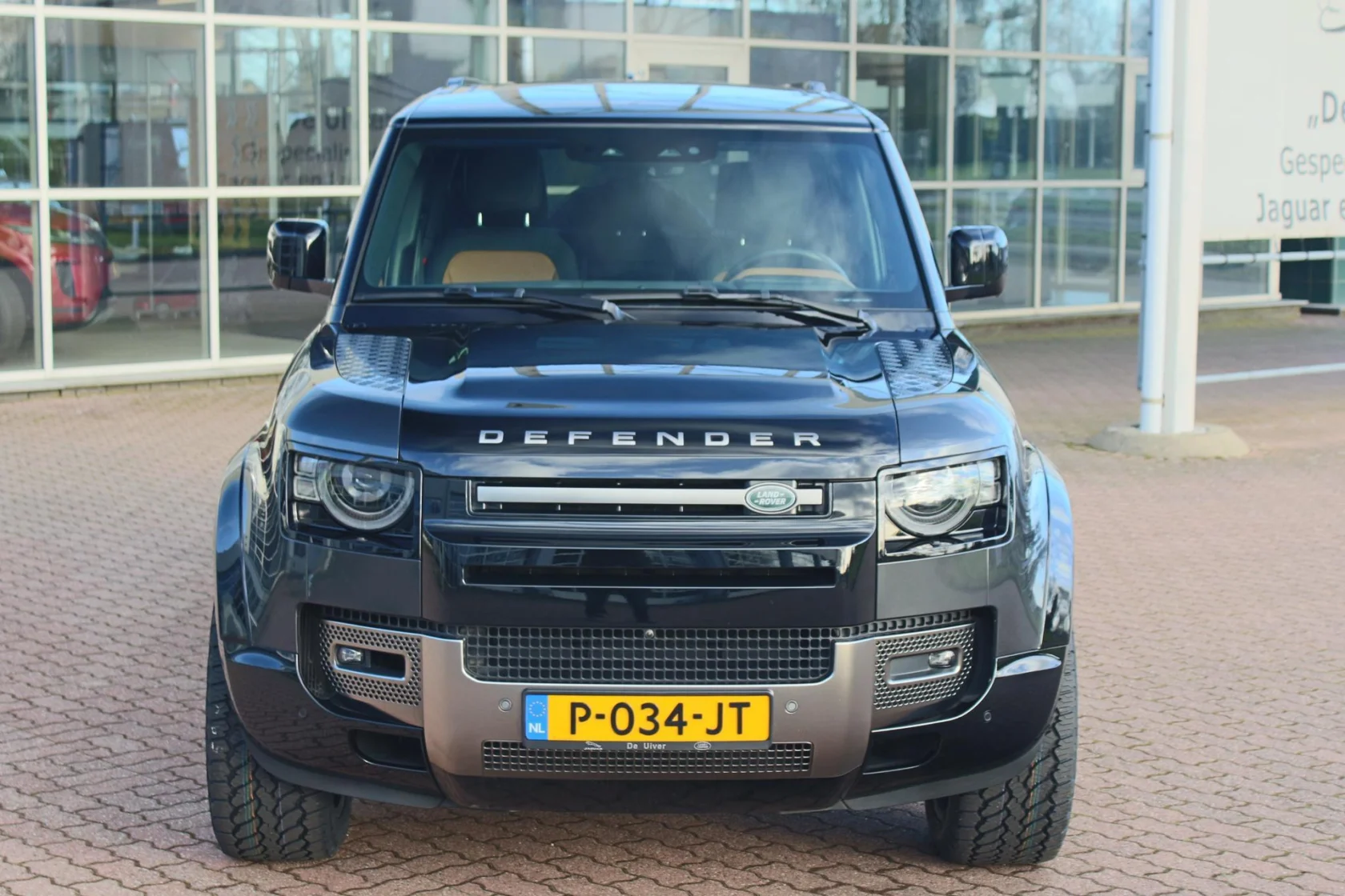 Land Rover-Defender