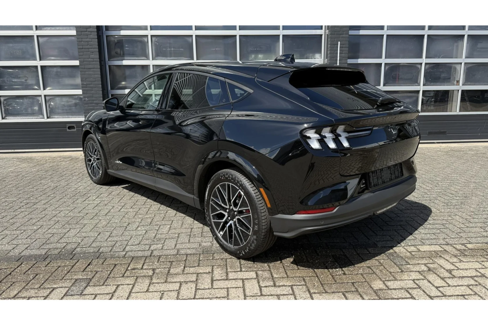 Ford Mustang Mach-E Extended Premium RWD