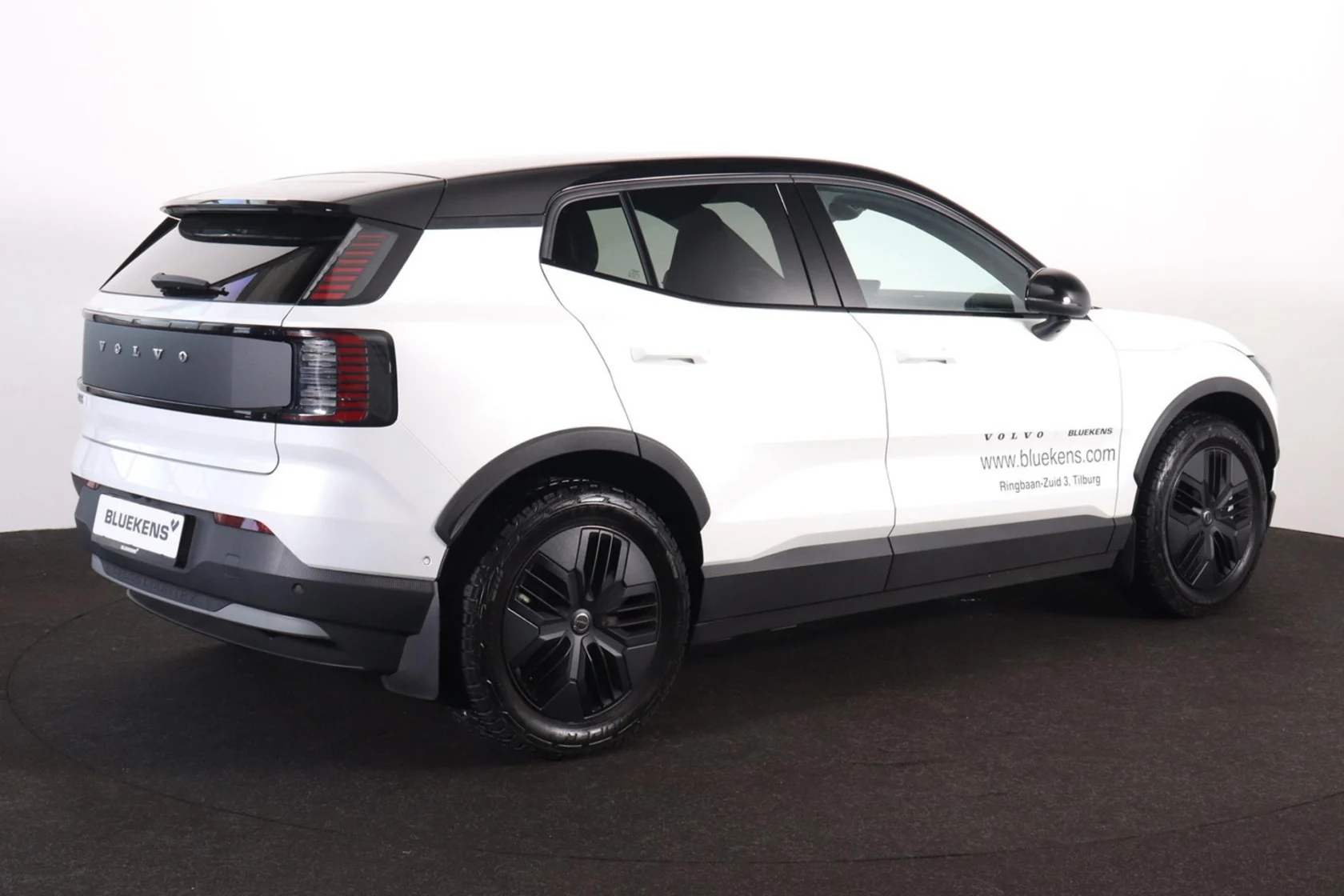 Volvo EX30 Cross Country Twin Motor Performance Ultra