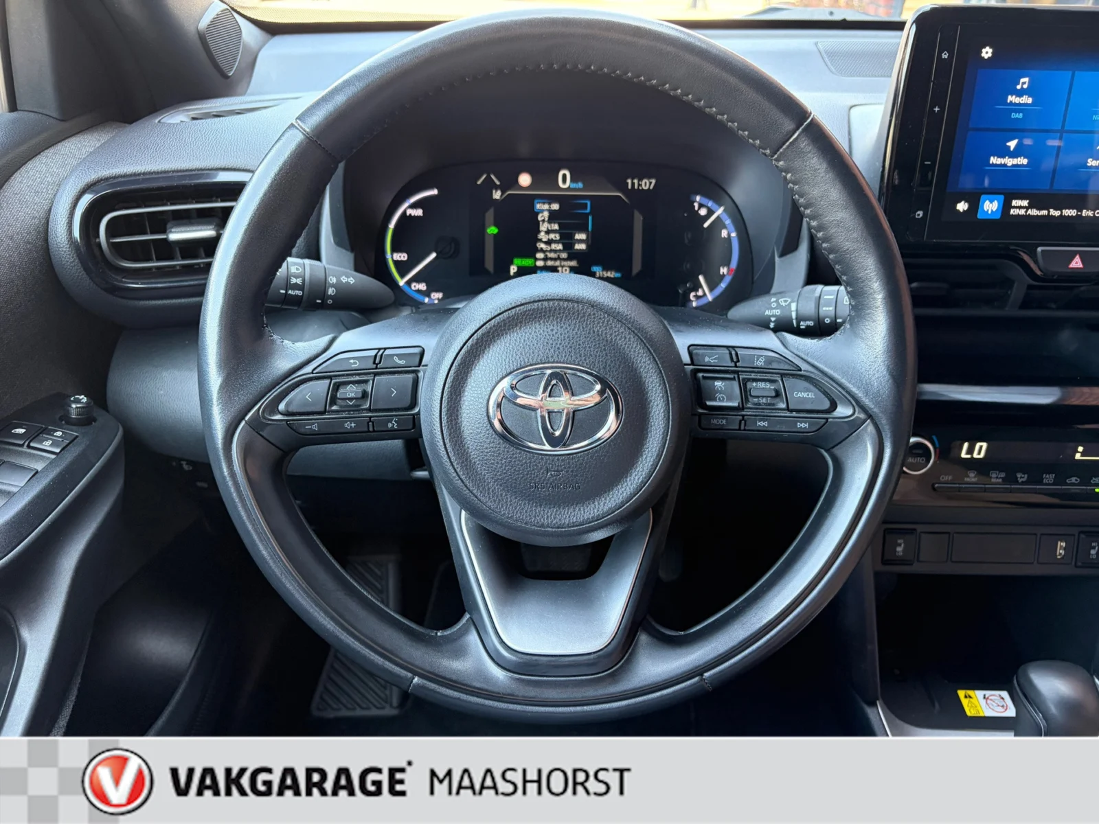 Toyota-Yaris Cross
