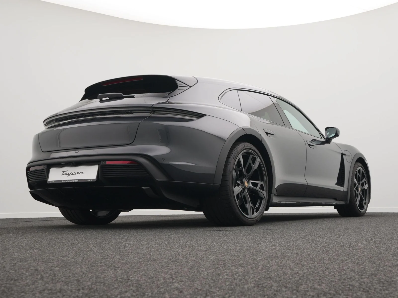 Porsche-Taycan 4
