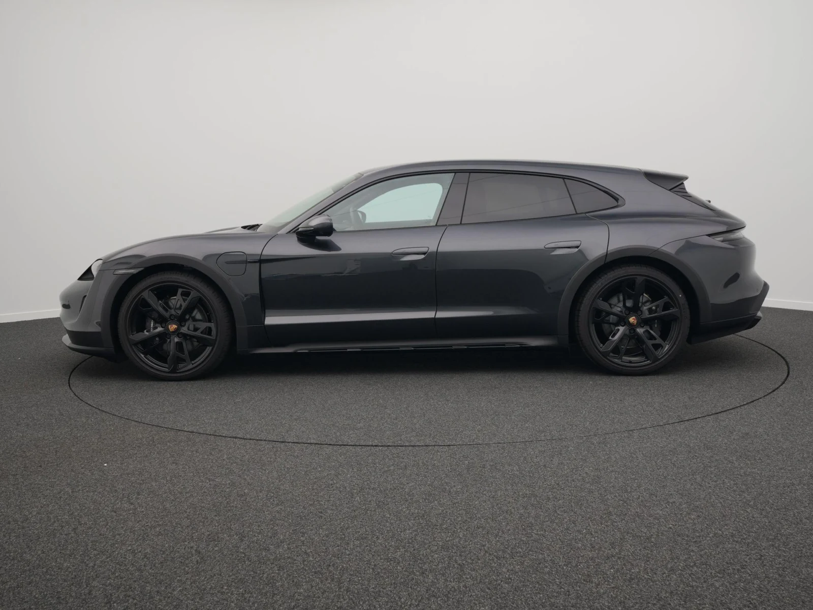Porsche-Taycan 4