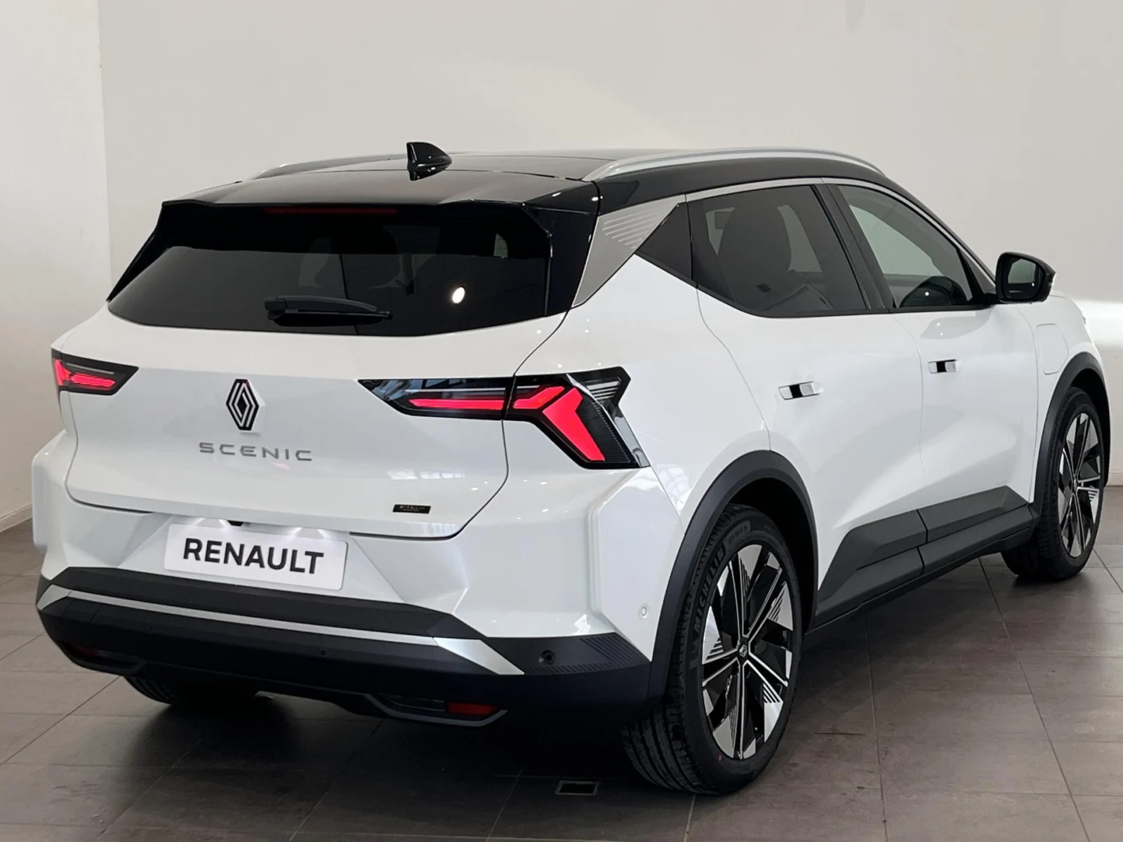 Renault-Scénic E-Tech