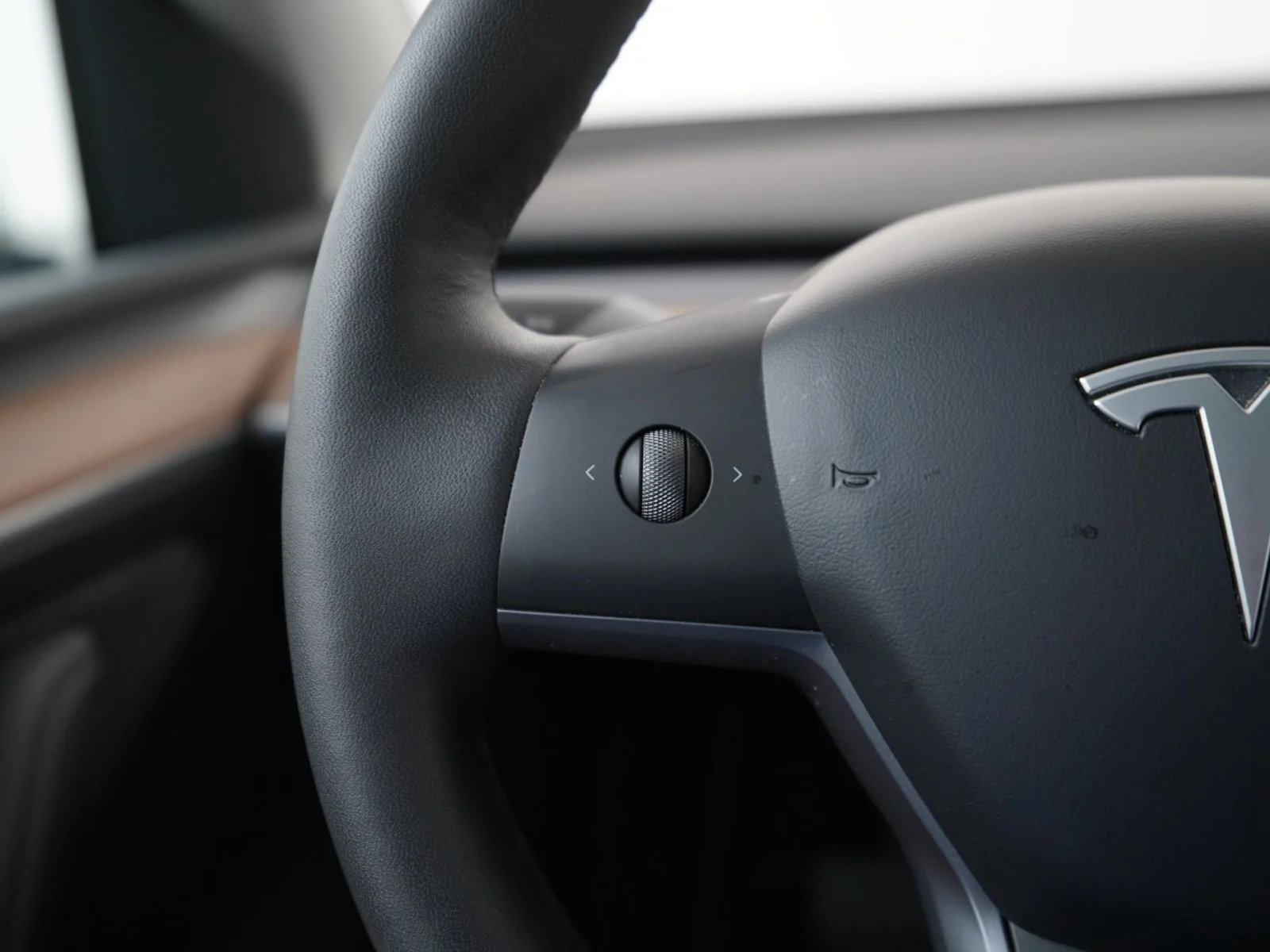 Tesla Model Y Long Range AWD Dual