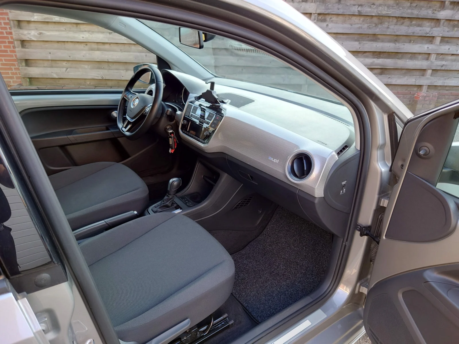 Volkswagen-e-Up!