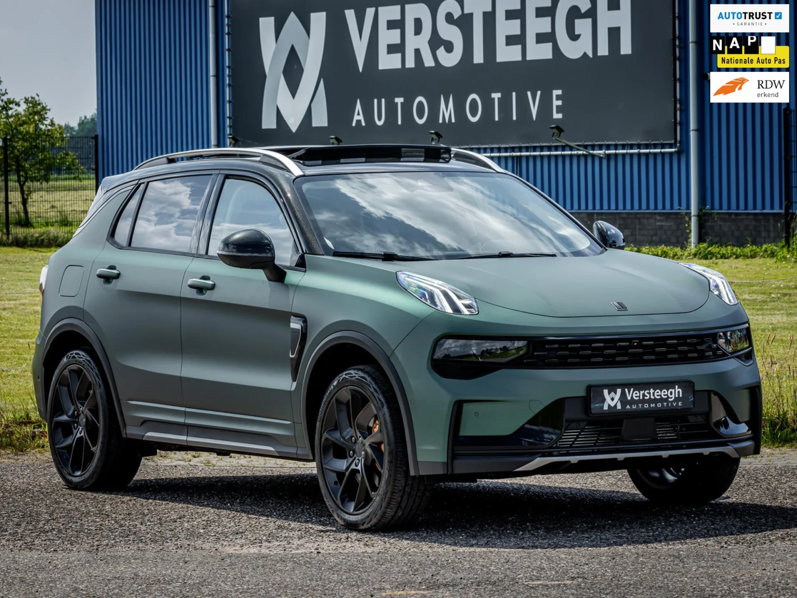 Lynk & Co-01
