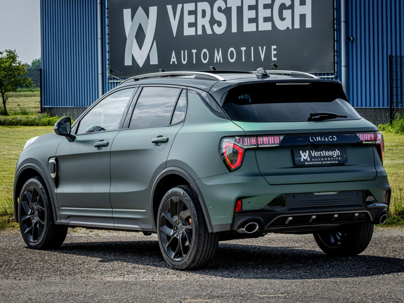 Lynk & Co-01