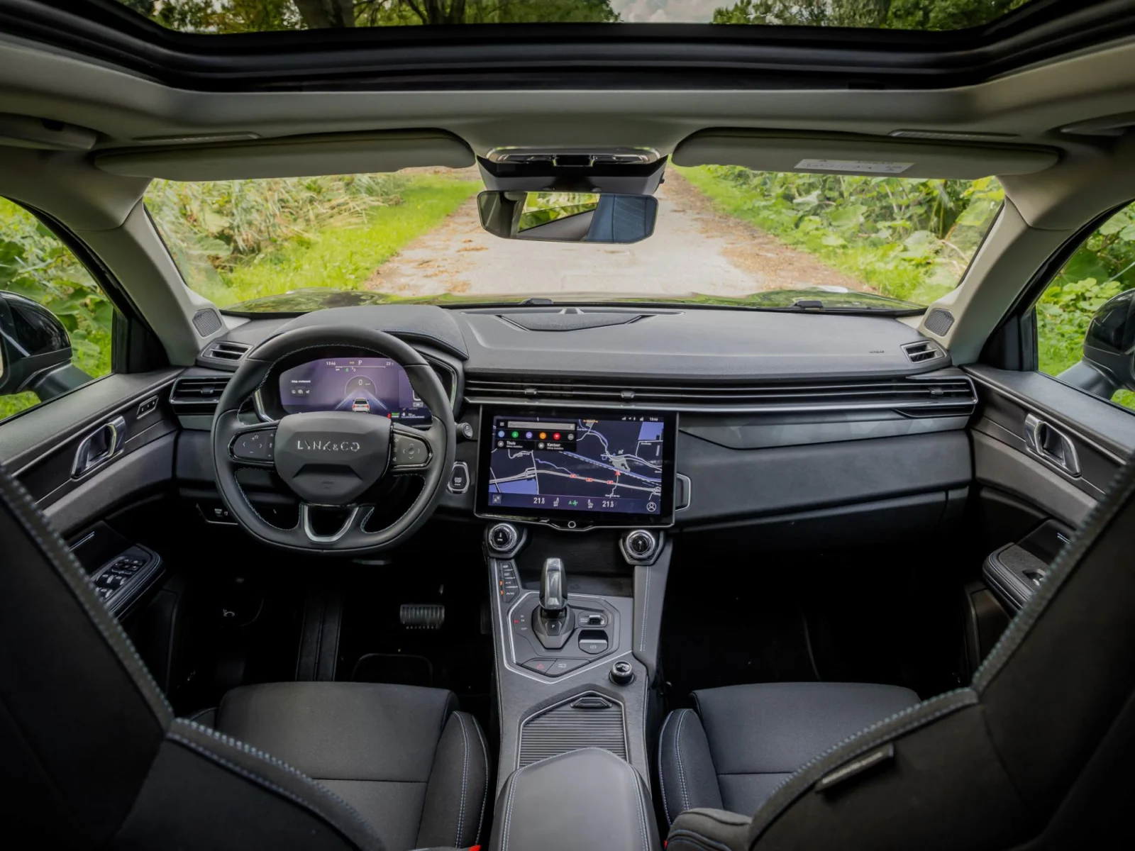 Lynk & Co-01