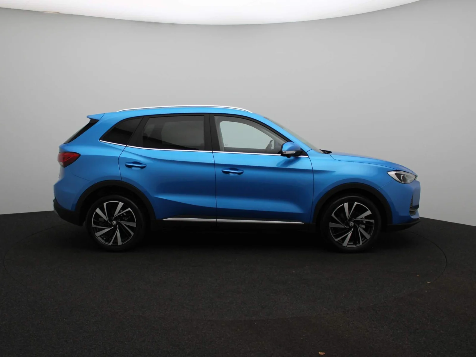 MG-ZS
