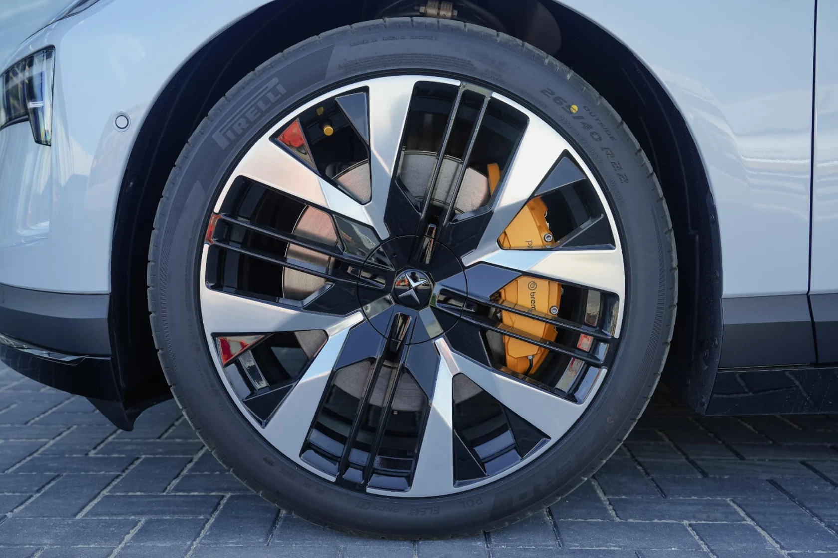 Polestar 4 Long Range Dual motor