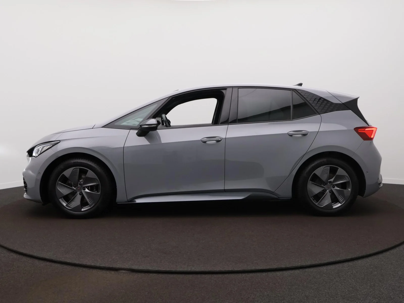 Cupra Born Business