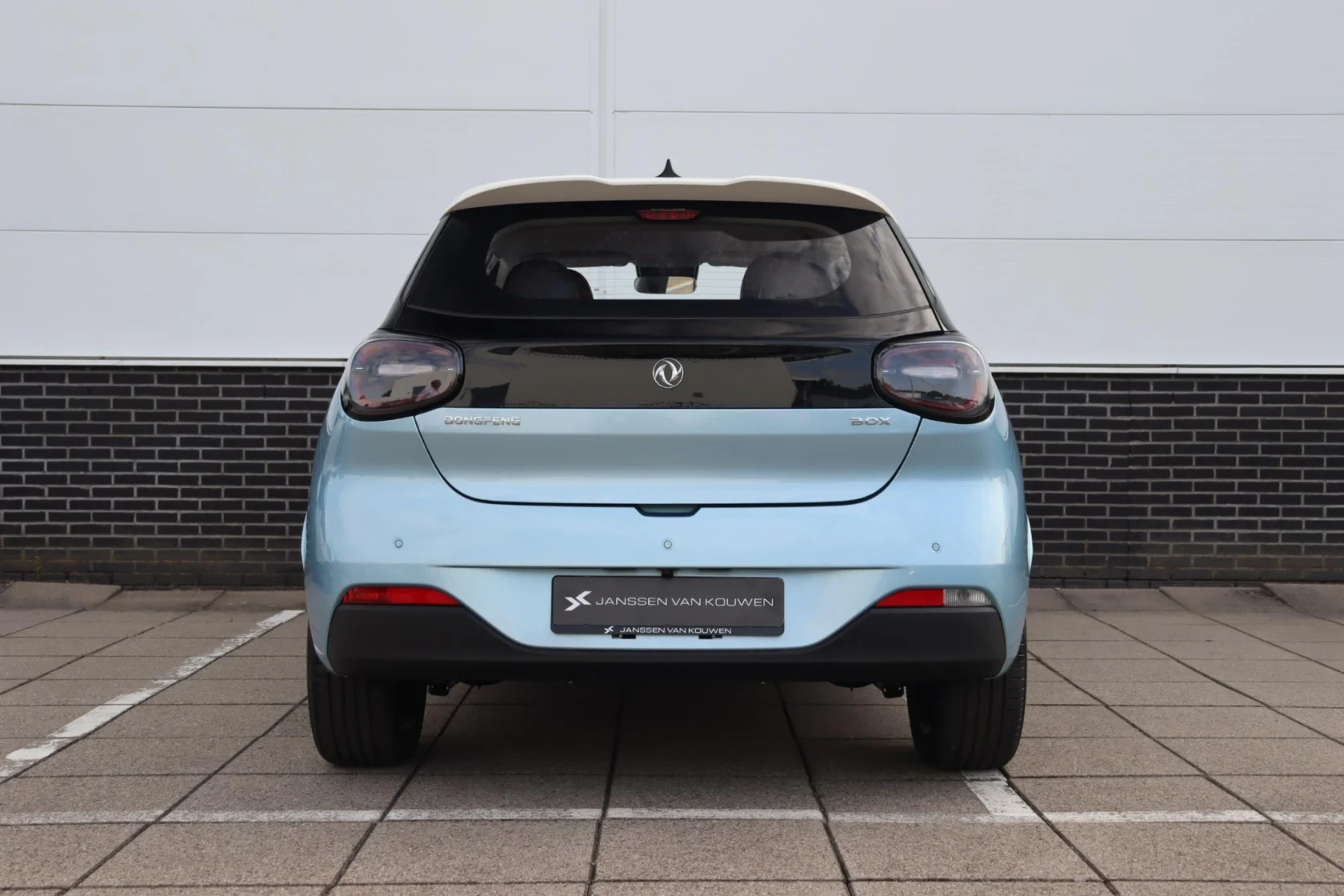 Dongfeng Box Premium Edition