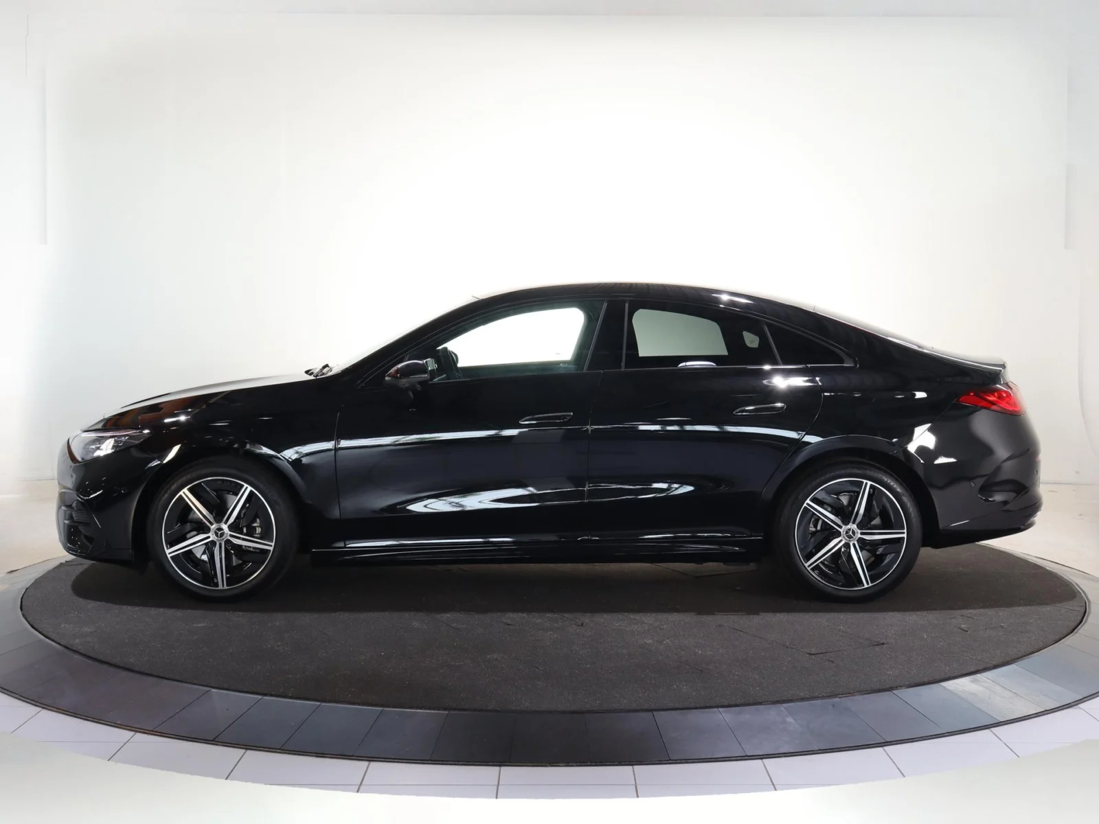 Mercedes-Benz CLA-klasse 250+ Launch Edition