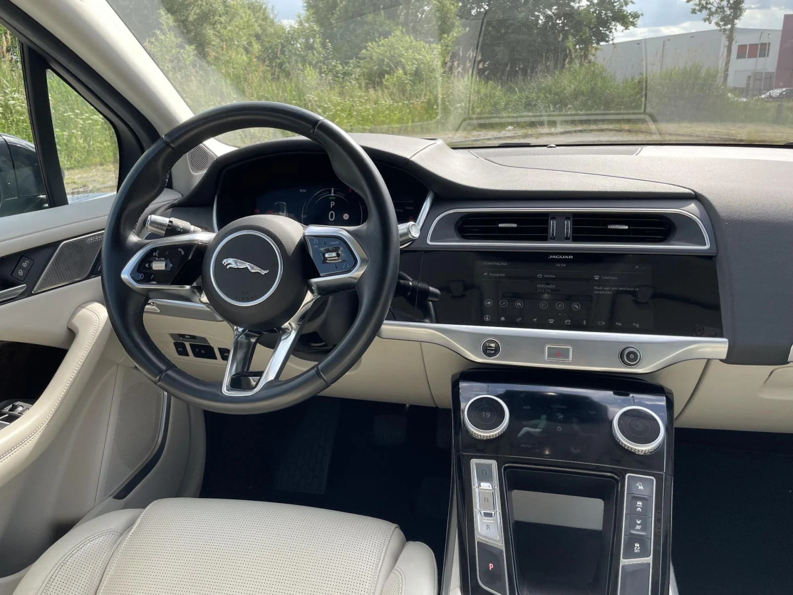 Jaguar-I-Pace