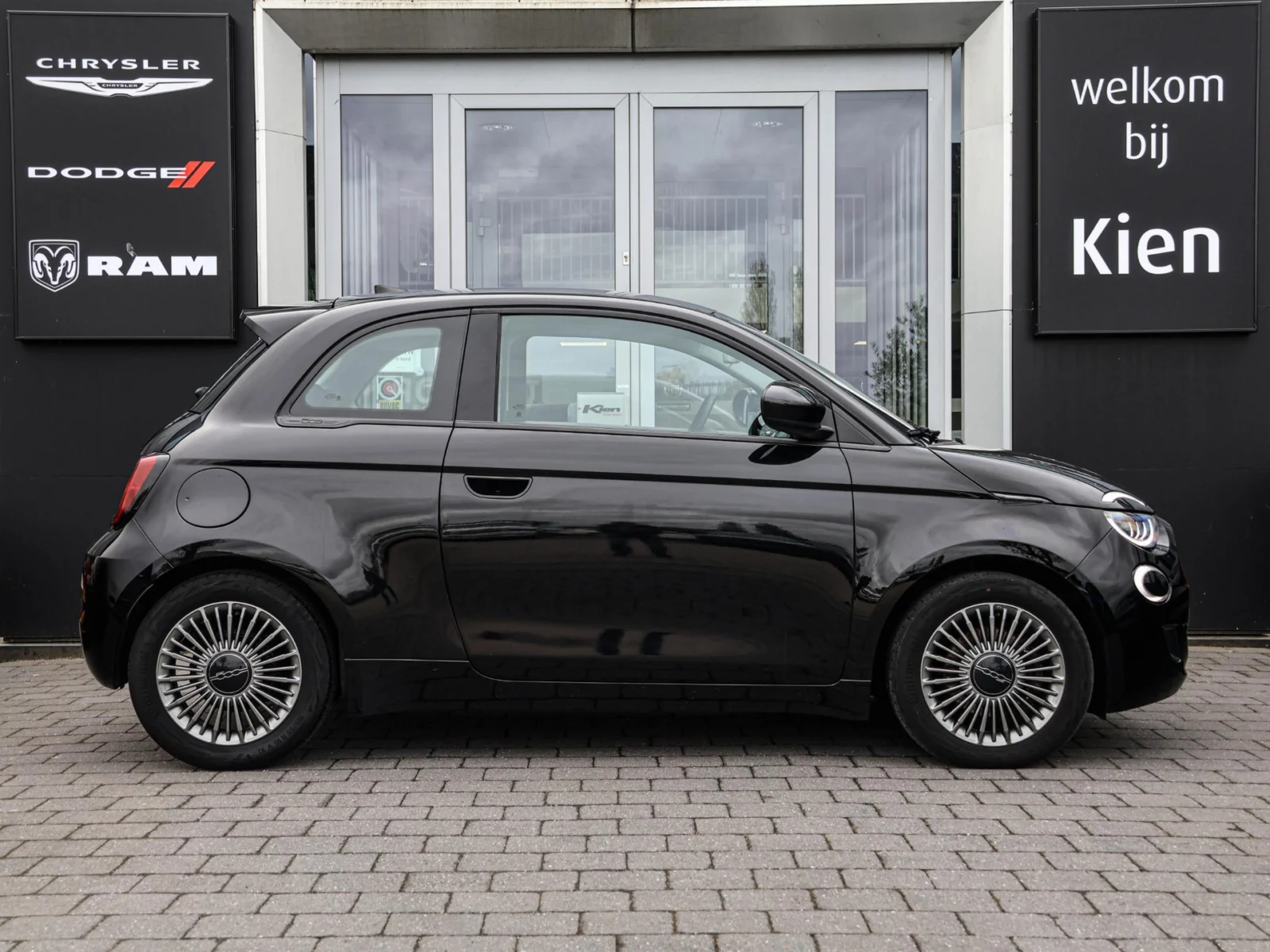 Fiat 500e Business Launch Edition