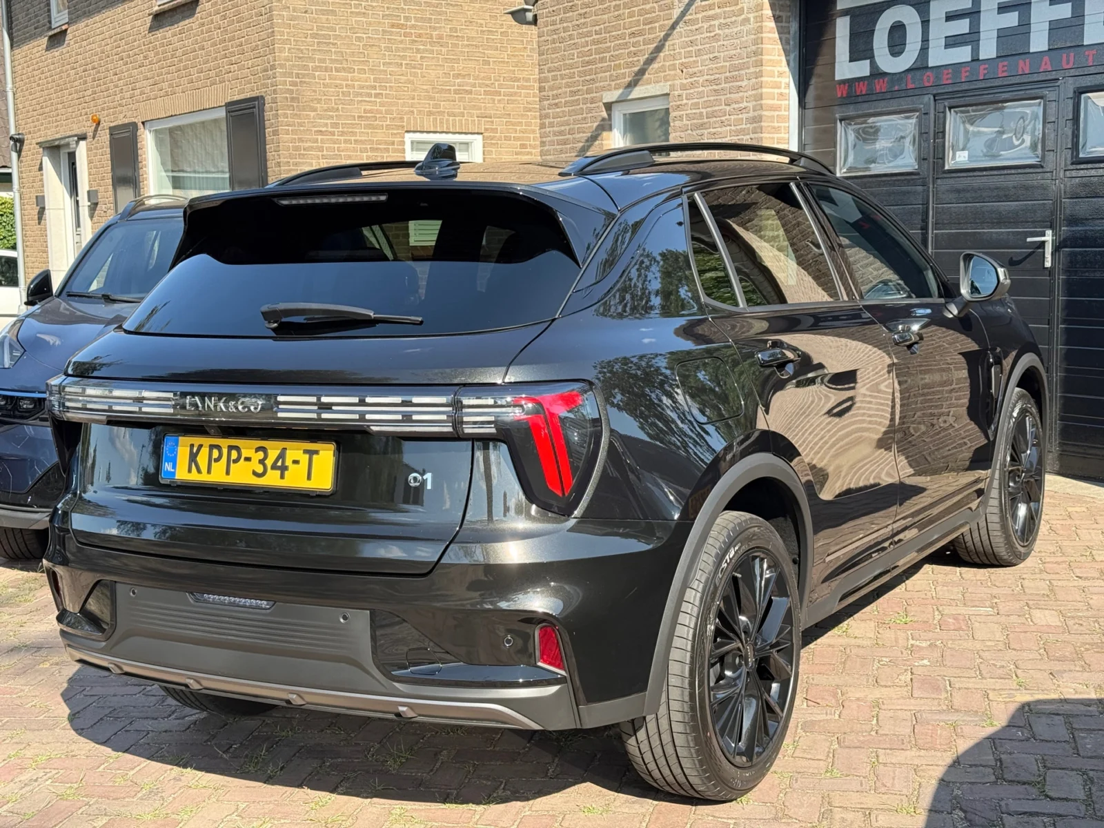 Lynk & Co-01