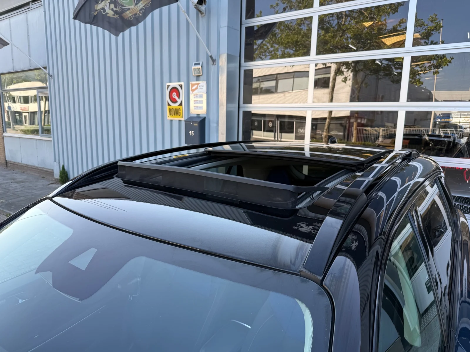 Lynk & Co-01