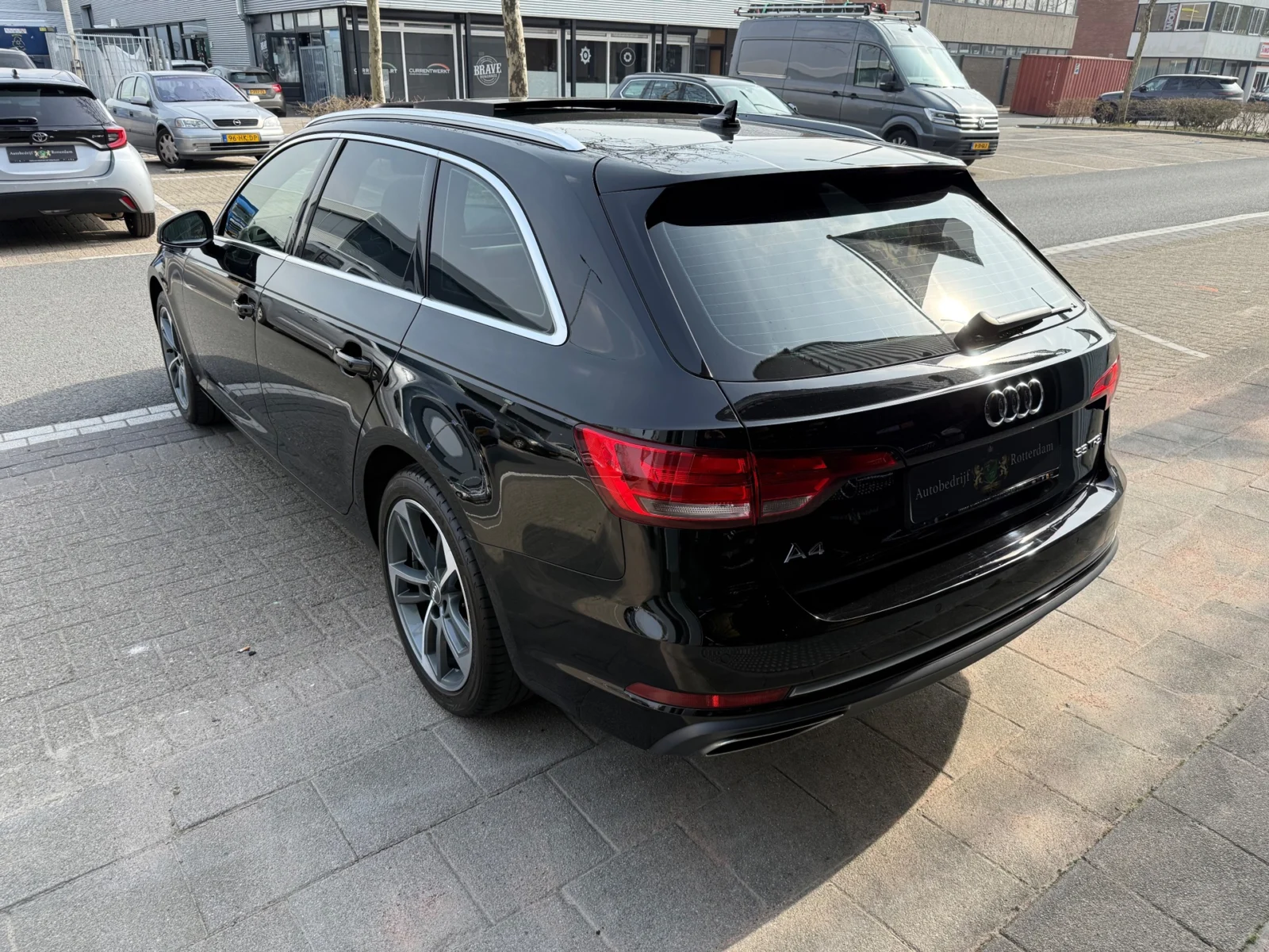 Audi-A4