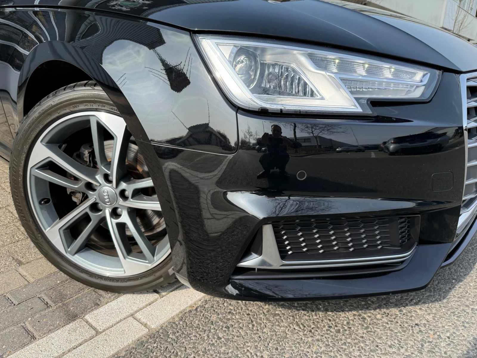 Audi-A4
