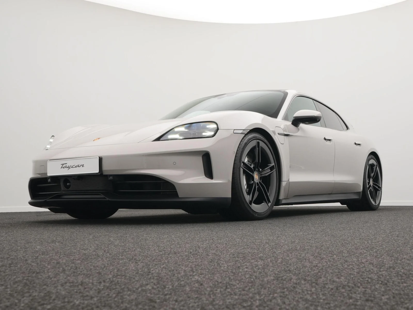Porsche-Taycan Sport Turismo