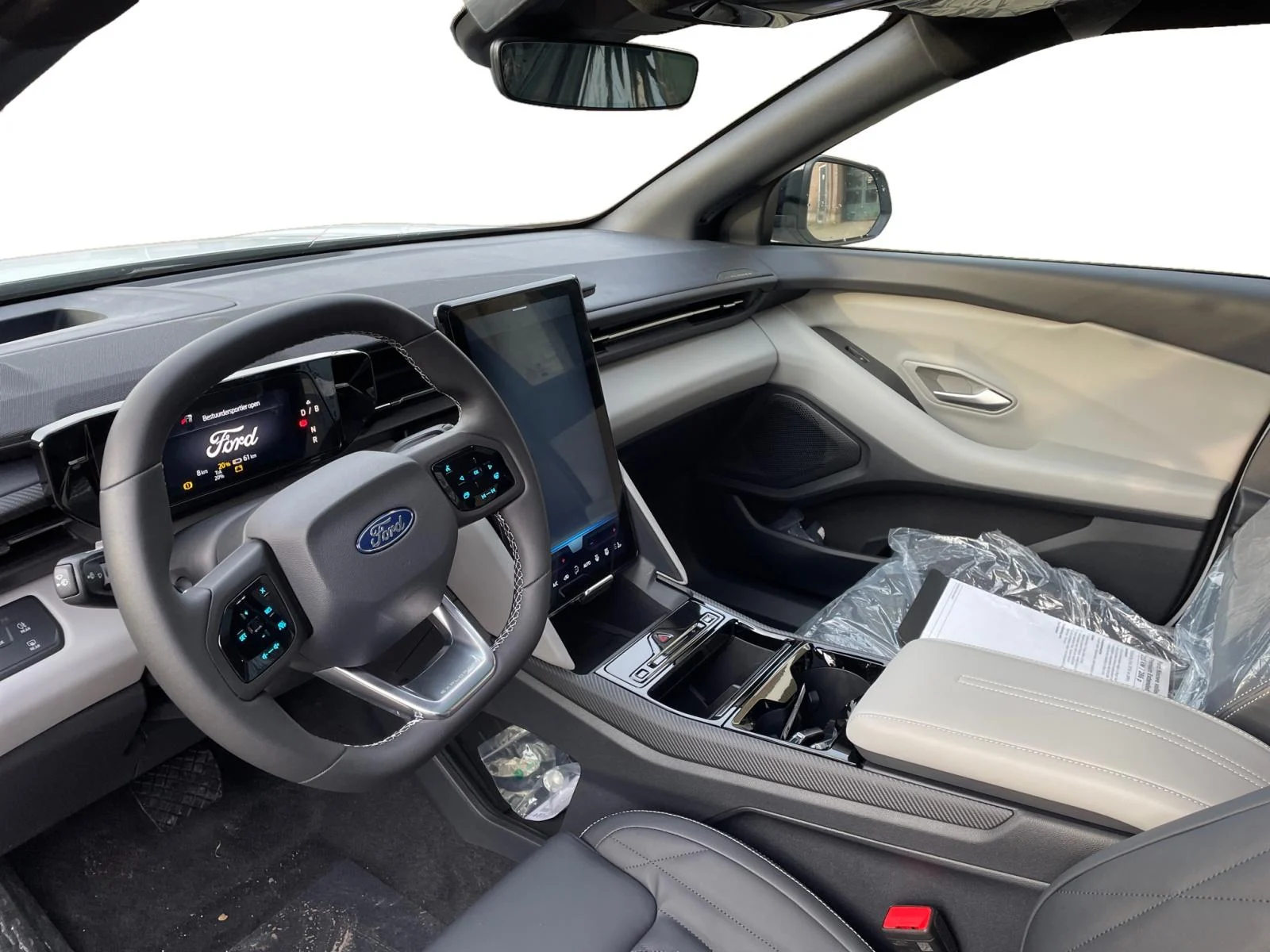 Ford Explorer Premium Extended Range RWD
