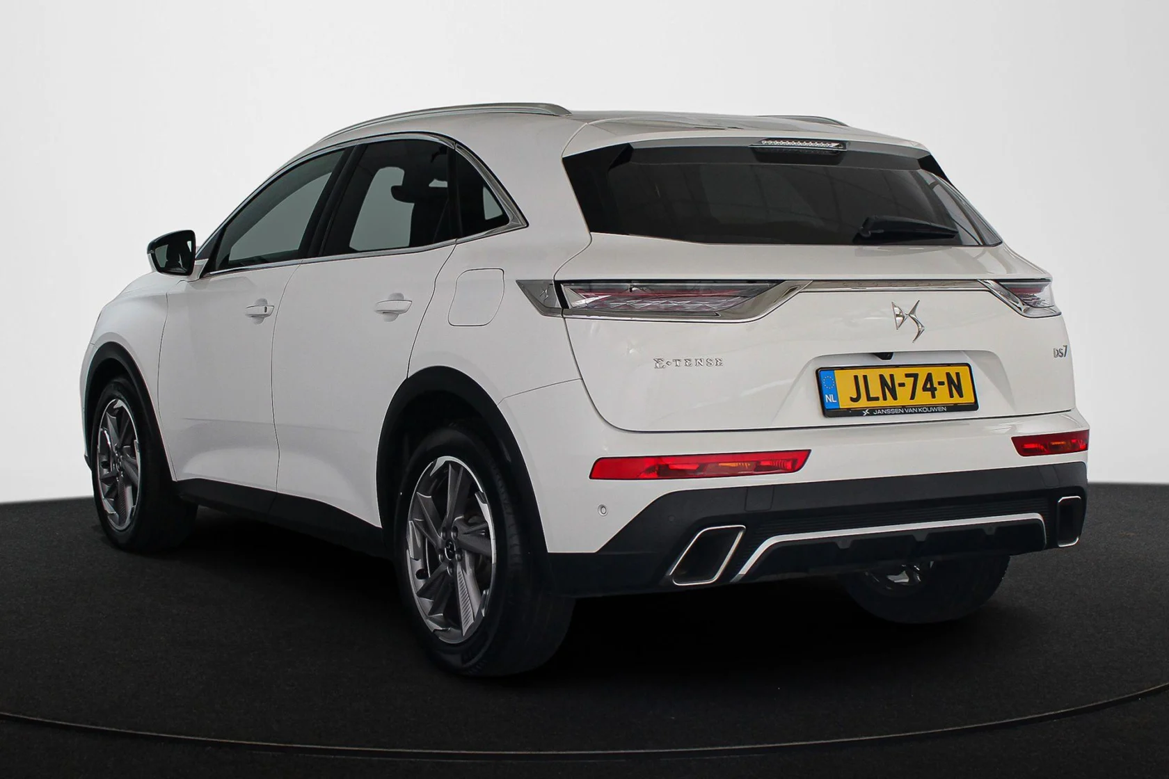 DS-DS 7 E-Tense